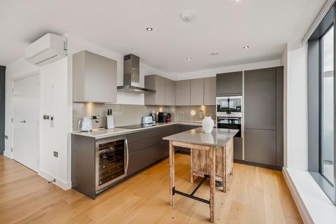 3 bedroom apartment for sale, Alwen Court, Pages Walk, London, SE1