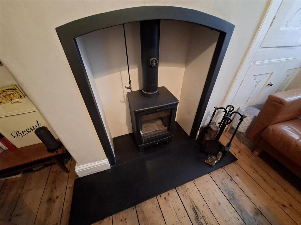 Log Burner/Dining Room