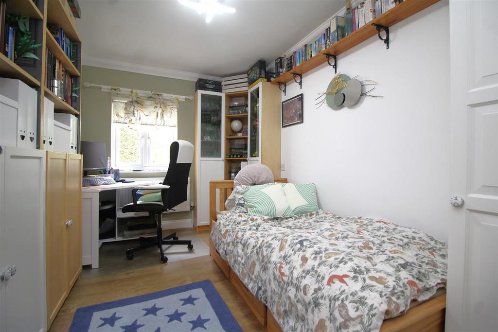 Bedroom 4 .JPG