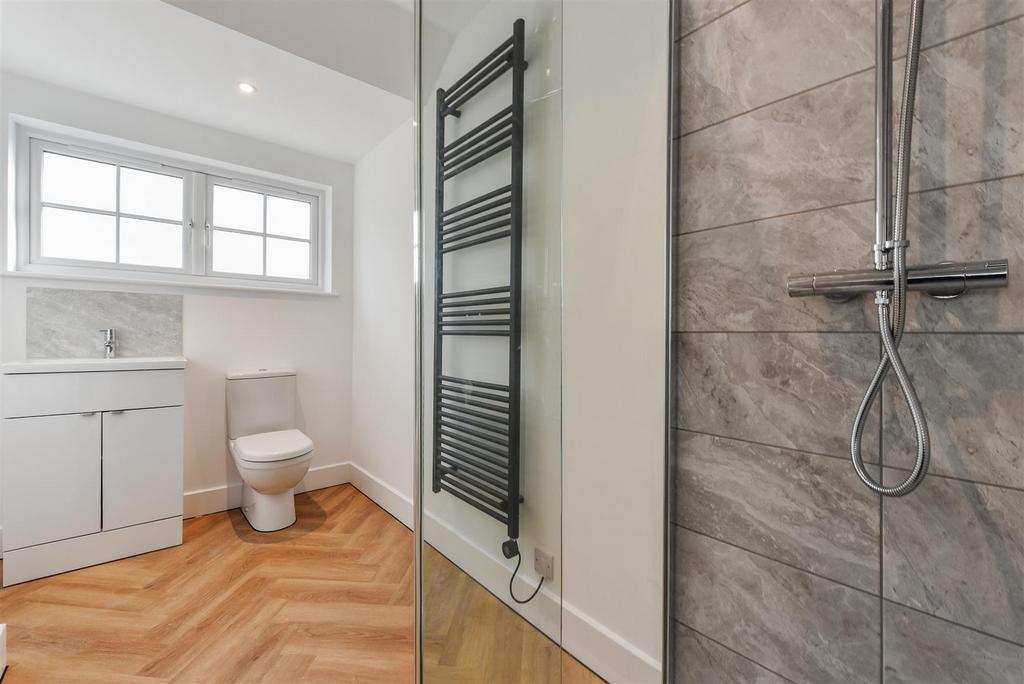 En Suite Shower Room