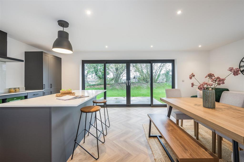 Kitchen/Breakfast/Dining Room