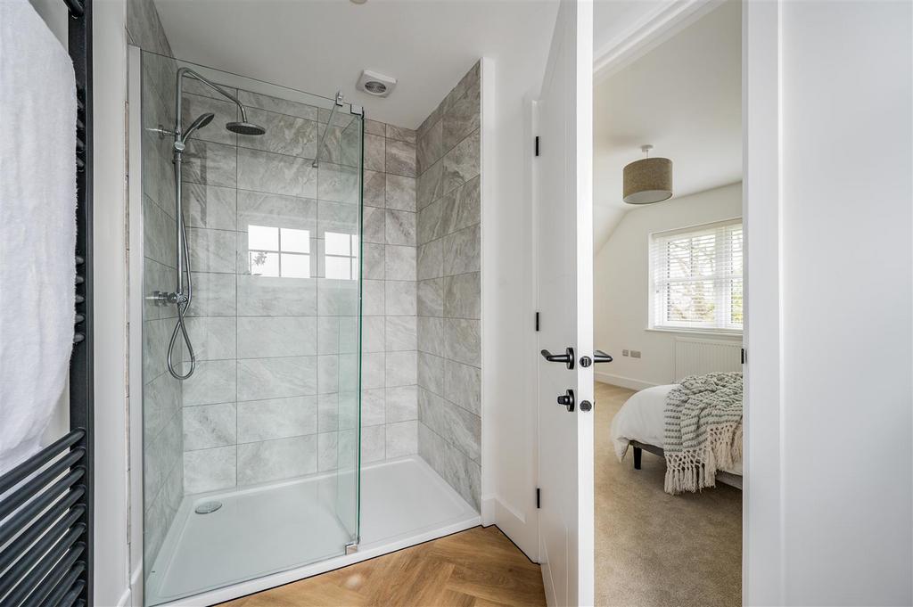 En Suite Shower Room