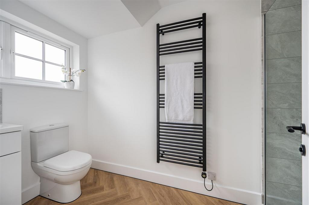 En Suite Shower Room
