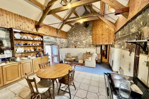 undefined, Llangybi, Pwllheli