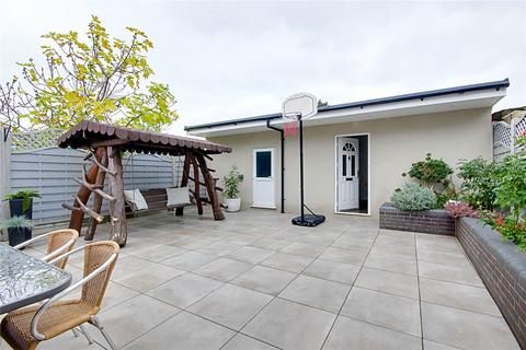 4 bedroom end of terrace house for sale, Clydesdale, Enfield, EN3