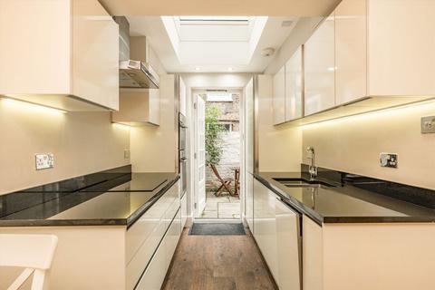 2 bedroom flat for sale, Winchester Street, London SW1V