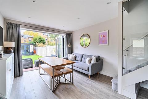 15 Cottage Grove, Surbiton, KT6 4JH