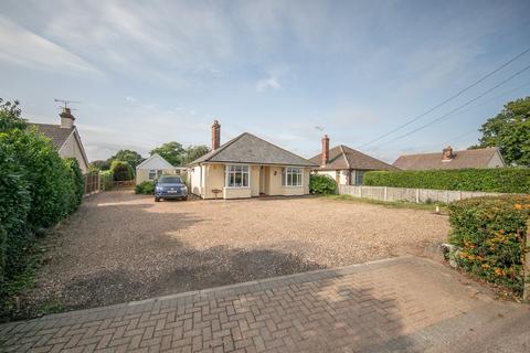 4 bedroom detached bungalow for sale, Colchester Main Road, Alresford, Colchester, CO7
