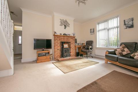 4 bedroom detached bungalow for sale, Colchester Main Road, Alresford, Colchester, CO7