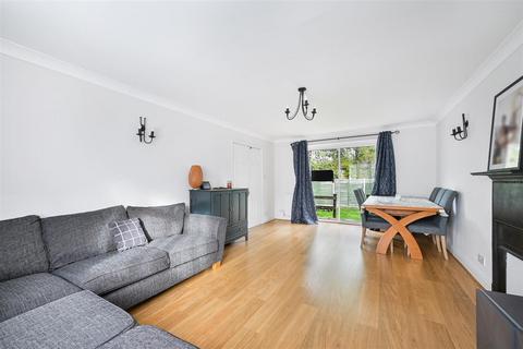 undefined, Langlands Rise, Epsom