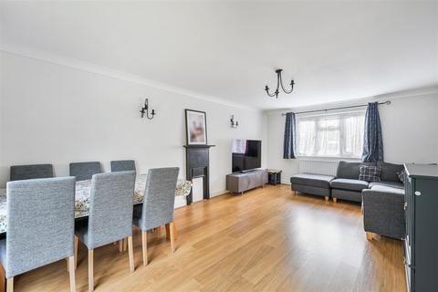 undefined, Langlands Rise, Epsom