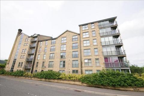2 bedroom apartment to rent, Westbury Fold, Elland
