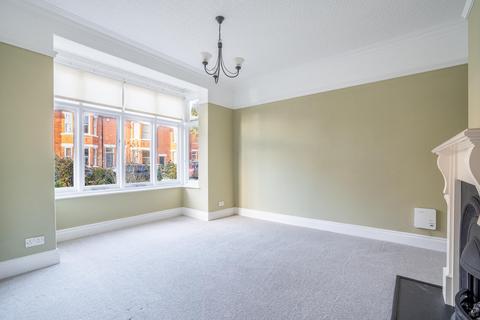 undefined, Chestnut Avenue, York