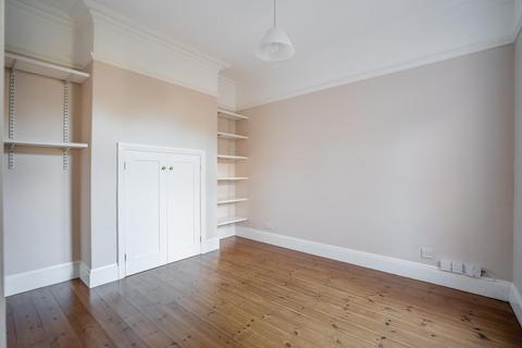 undefined, Chestnut Avenue, York