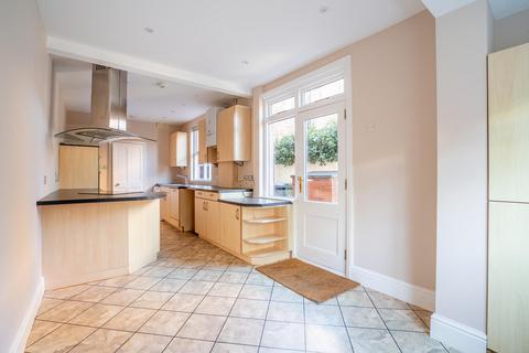 undefined, Chestnut Avenue, York