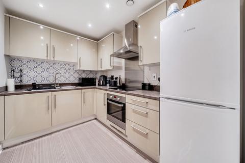 1 bedroom flat to rent, Boundaries Road, Balham, London, SW12