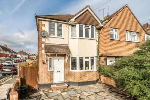 undefined, Lincoln Avenue, Twickenham TW2
