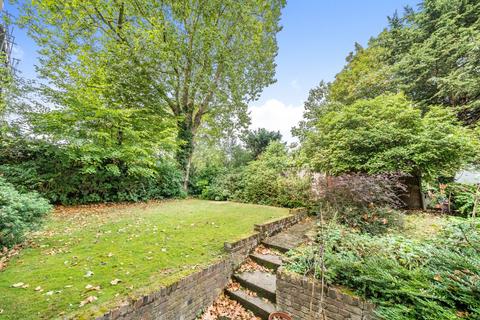undefined, St. Johns Park, London, SE3