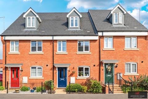 3 bedroom terraced house for sale, Keepsake Way, Aylesbury, Buckinghamshire,, HP18