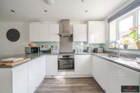 3 bedroom terraced house for sale, Keepsake Way, Aylesbury, Buckinghamshire,, HP18
