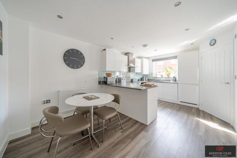 3 bedroom terraced house for sale, Keepsake Way, Aylesbury, Buckinghamshire,, HP18