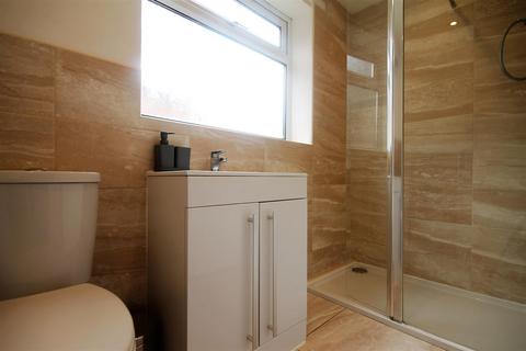 5 bedroom flat to rent, Hotspur Street, Heaton