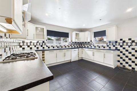 5 bedroom detached house for sale, Clacton Road, St. Osyth, Clacton-on-Sea, Essex, CO16
