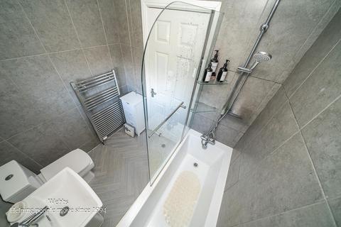 undefined, Glastonbury Crescent, Walsall WS3