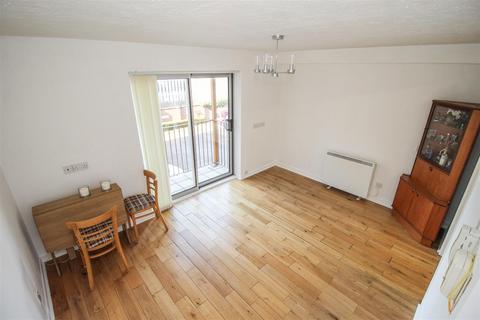 undefined, Chalkwell Park Drive, Leigh-On-Sea
