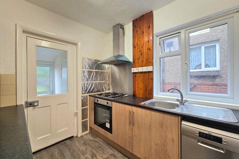 undefined, Coronation Road, Aldershot GU11