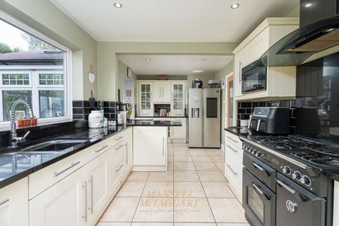 undefined, Harewood Close, Crawley RH10