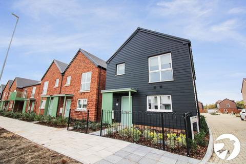 3 bedroom detached house to rent, Colyer Drive, Alkerden, Ebbsfleet Valley, Swanscombe, DA10