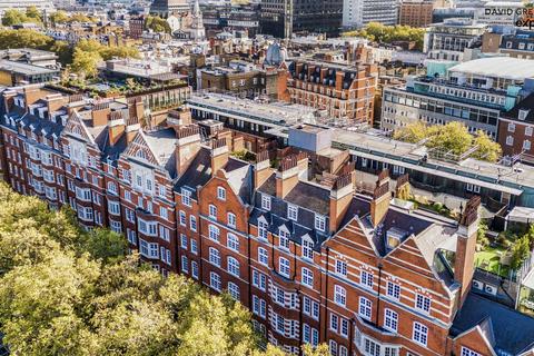 2 bedroom flat for sale, Bedford Avenue, London WC1B