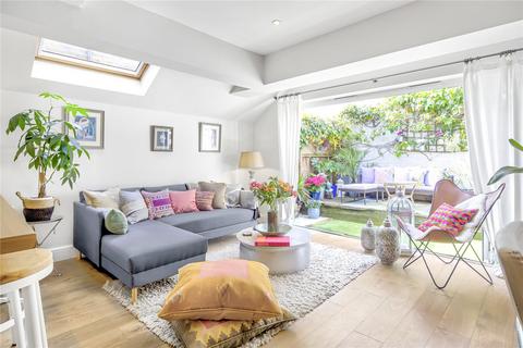 2 bedroom flat for sale, Stephendale Road, Fulham, London, SW6