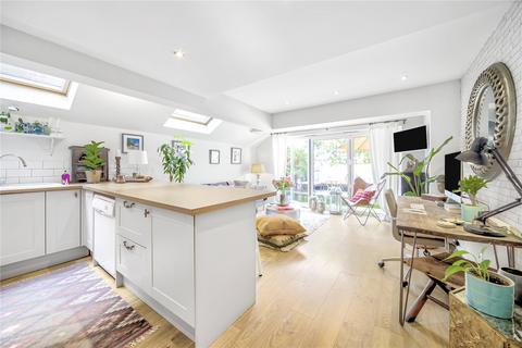 2 bedroom flat for sale, Stephendale Road, Fulham, London, SW6