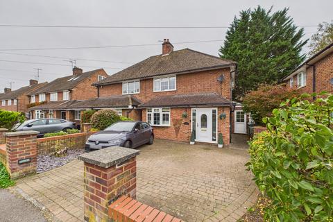 Beechfield Road, Boxmoor, HP1