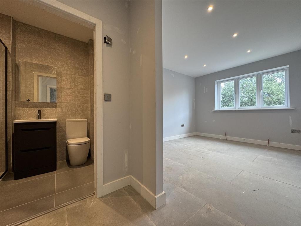 Master bedroom/ensuite