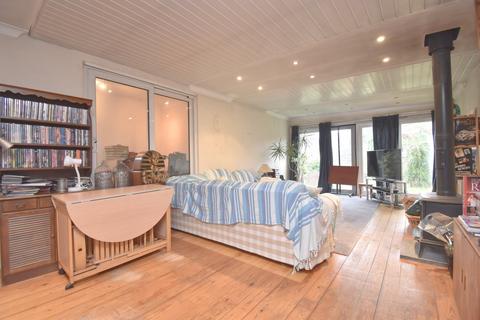 undefined, Carlton Road, Walton-on-Thames, KT12