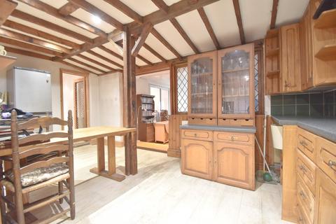 undefined, Carlton Road, Walton-on-Thames, KT12