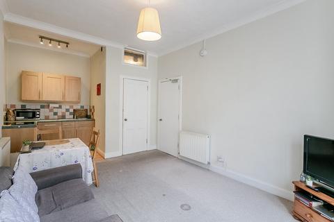 undefined, Yeaman Place, Edinburgh, EH11