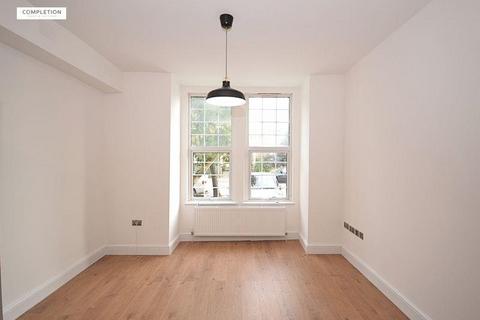 undefined, Forest Drive East, London E11