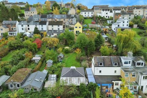 3 bedroom detached house for sale, Middle Leazes, Stroud