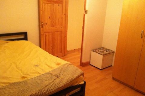 3 bedroom house to rent, Northwick Avenue, Harrow HA3