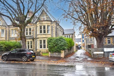 2 bedroom apartment to rent, Ground Floor Flat Front ,13 Victoria Road, Penarth, CF64 3EG