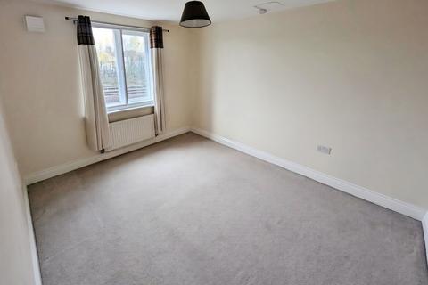 undefined, 15 Eaton Court, Trent Road, Nuneaton, Warwickshire CV11 6JF