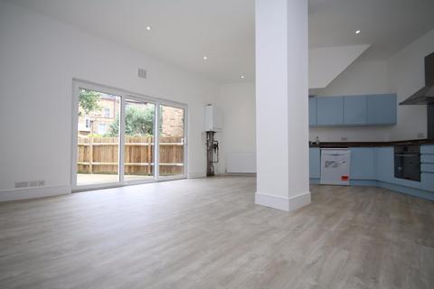 2 bedroom flat to rent, St. Thomas's Road, London