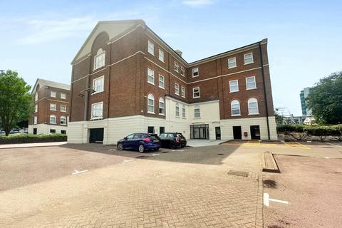2 bedroom flat to rent, Quayside, Chatham Maritime, Chatham, Kent, ME4