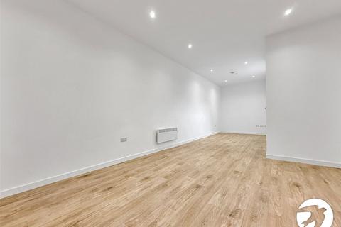 2 bedroom flat to rent, Quayside, Chatham Maritime, Chatham, Kent, ME4