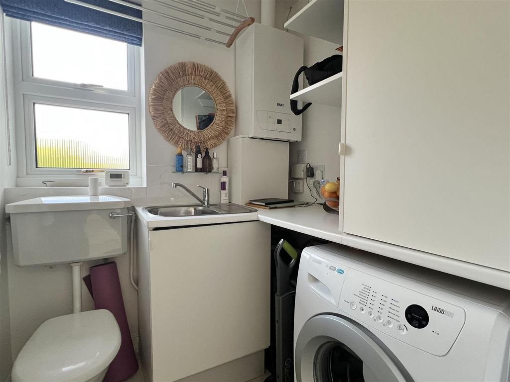 Cloakroom/WC