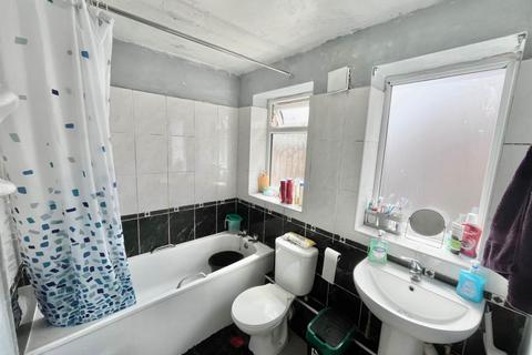 undefined, Uxbridge Terrace, Gateshead NE10